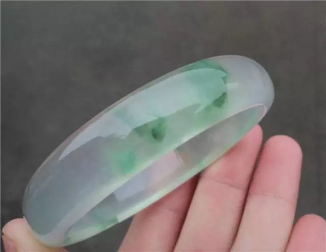 为什么我们要选择a货翡翠如何鉴别翡翠的abc货