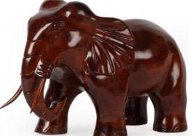 木雕大象工艺品摆件的象征意义和作用有哪些？