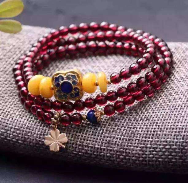 石榴石珠子如何穿好看 多种宝石搭配颜色更惊艳